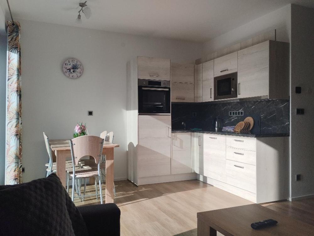 Apartman Dasa Frymburk Exteriör bild