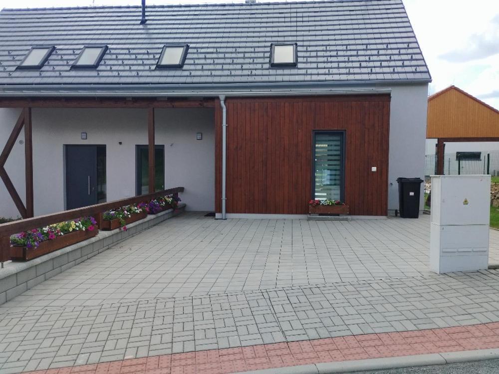 Apartman Dasa Frymburk Exteriör bild