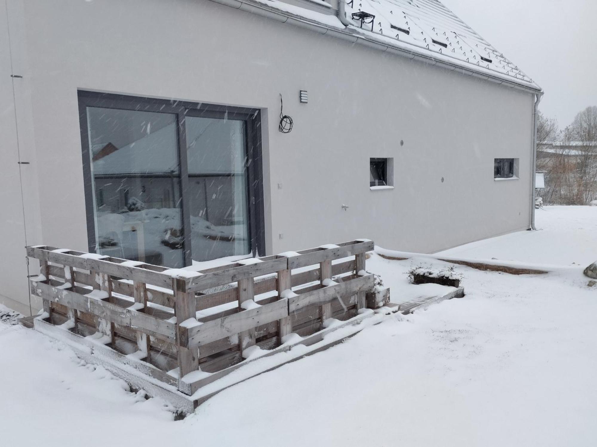 Apartman Dasa Frymburk Exteriör bild