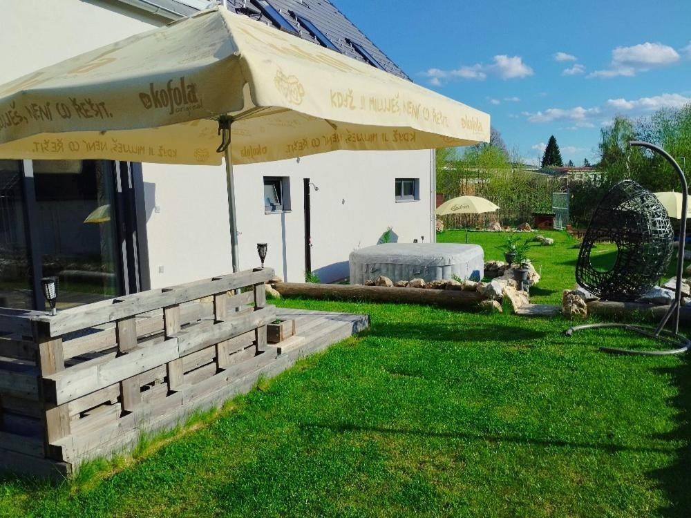 Apartman Dasa Frymburk Exteriör bild